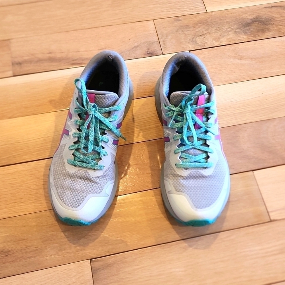 Asics sneakers. Size 8.5